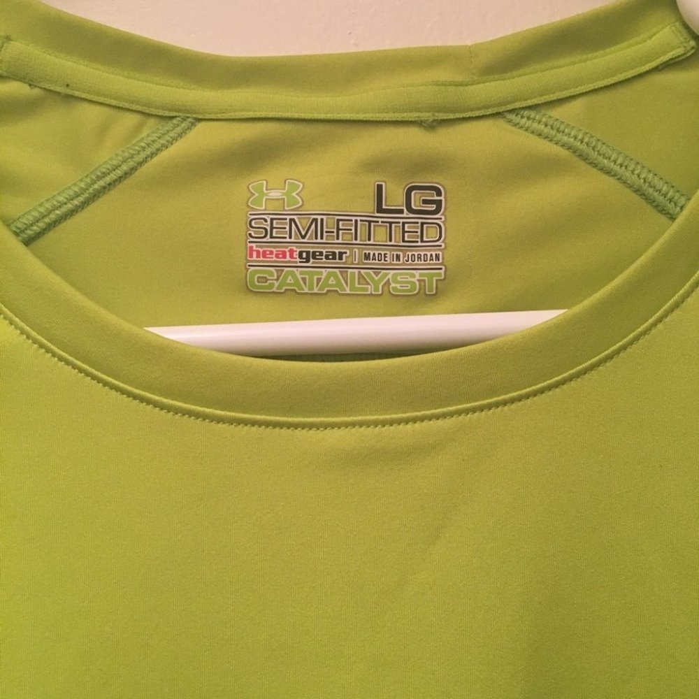 Under Armour Long Sleeved Heat Gear Shirt - Picture 2 of 2